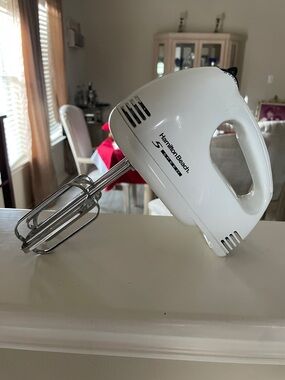 Hamilton Beach White & Stainless Steel Hand Mixer